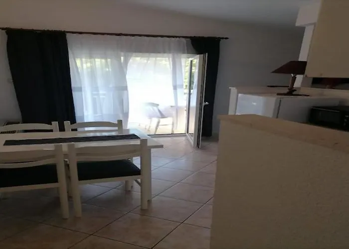 Libertas - Two Bedroom With Balcony And Sea View - 11 *